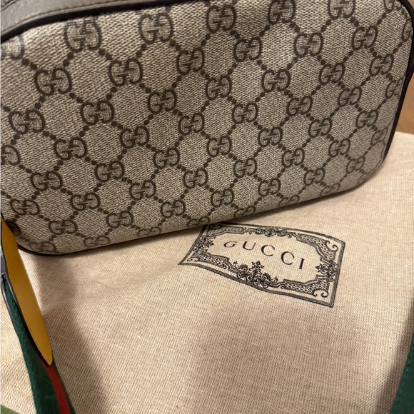 GUCCI NEO VINTAGE GG SUPREME MESSENGER BAG with duster - Picture 7 of 9